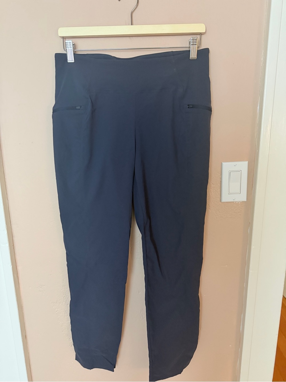 Mountain Hardwear Women's straight leg hiking pants